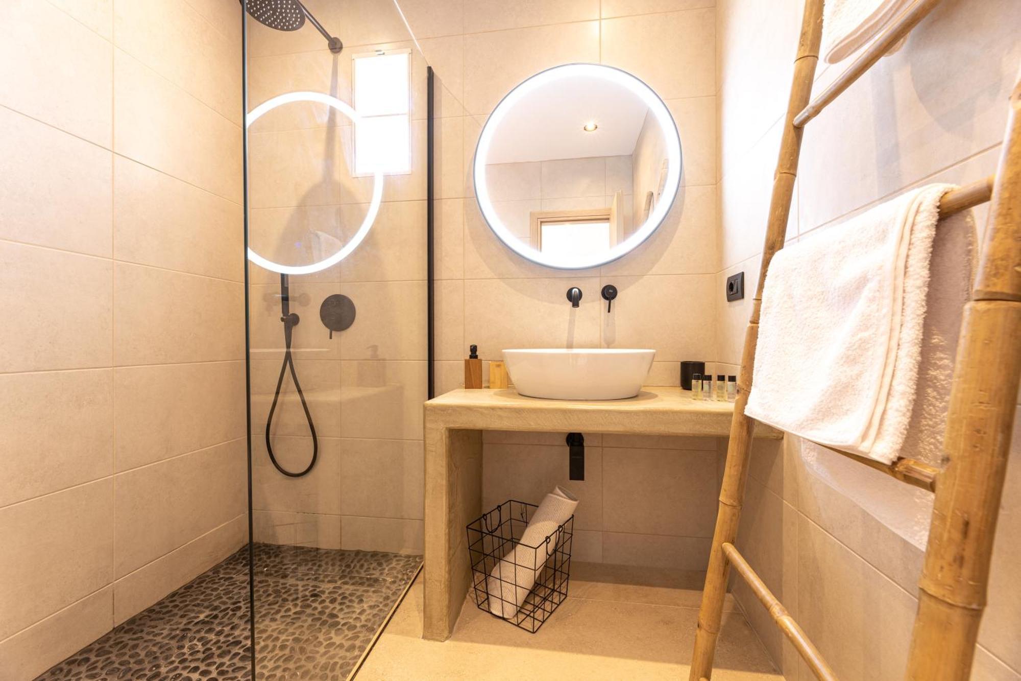 Portogal Apartments 아르고스톨리온 외부 사진