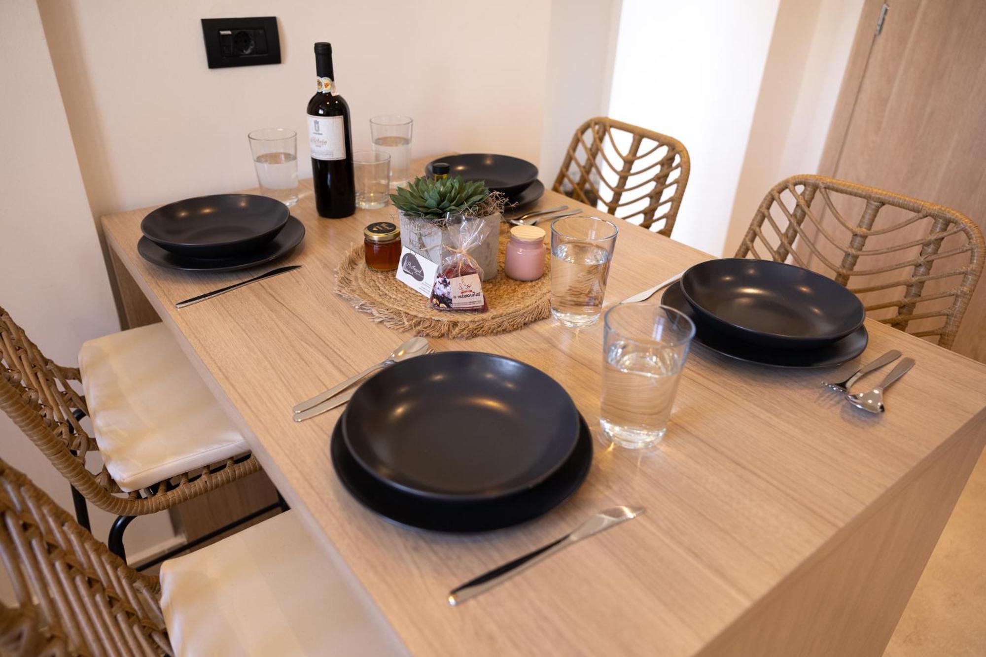 Portogal Apartments 아르고스톨리온 외부 사진